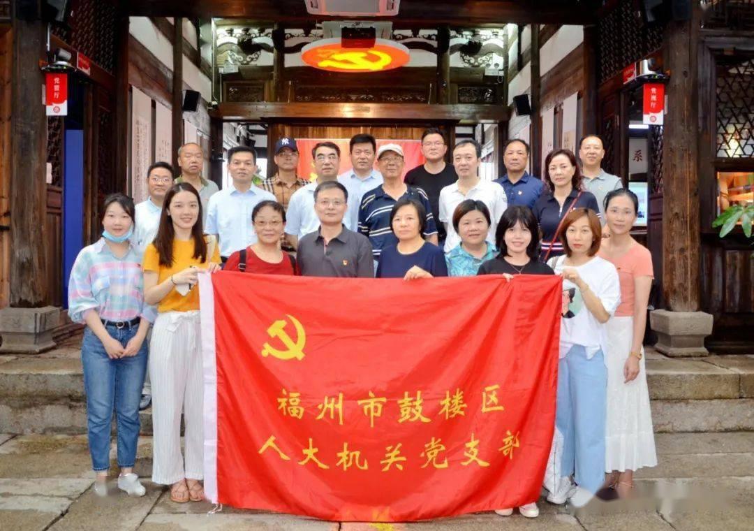 珠江电视台播放的电影太老，很多都重复播映，可不可以播一些新的电影，如卧虎藏龙游戏画面